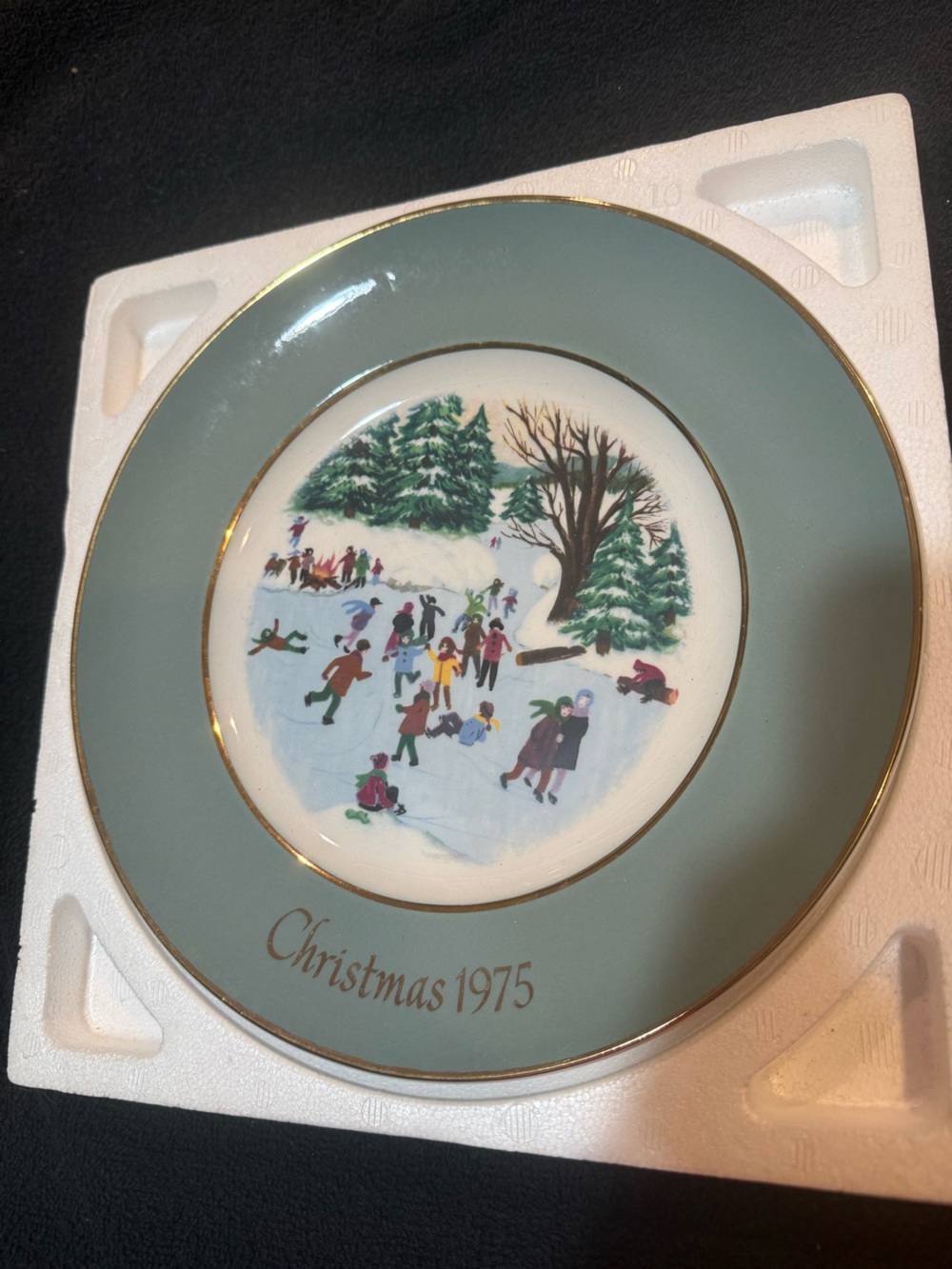 Vintage 1975 Avon Christmas Collectors Plate - “Skaters on the Pond”
